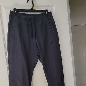 Nike Men's Dark Gray Joggers